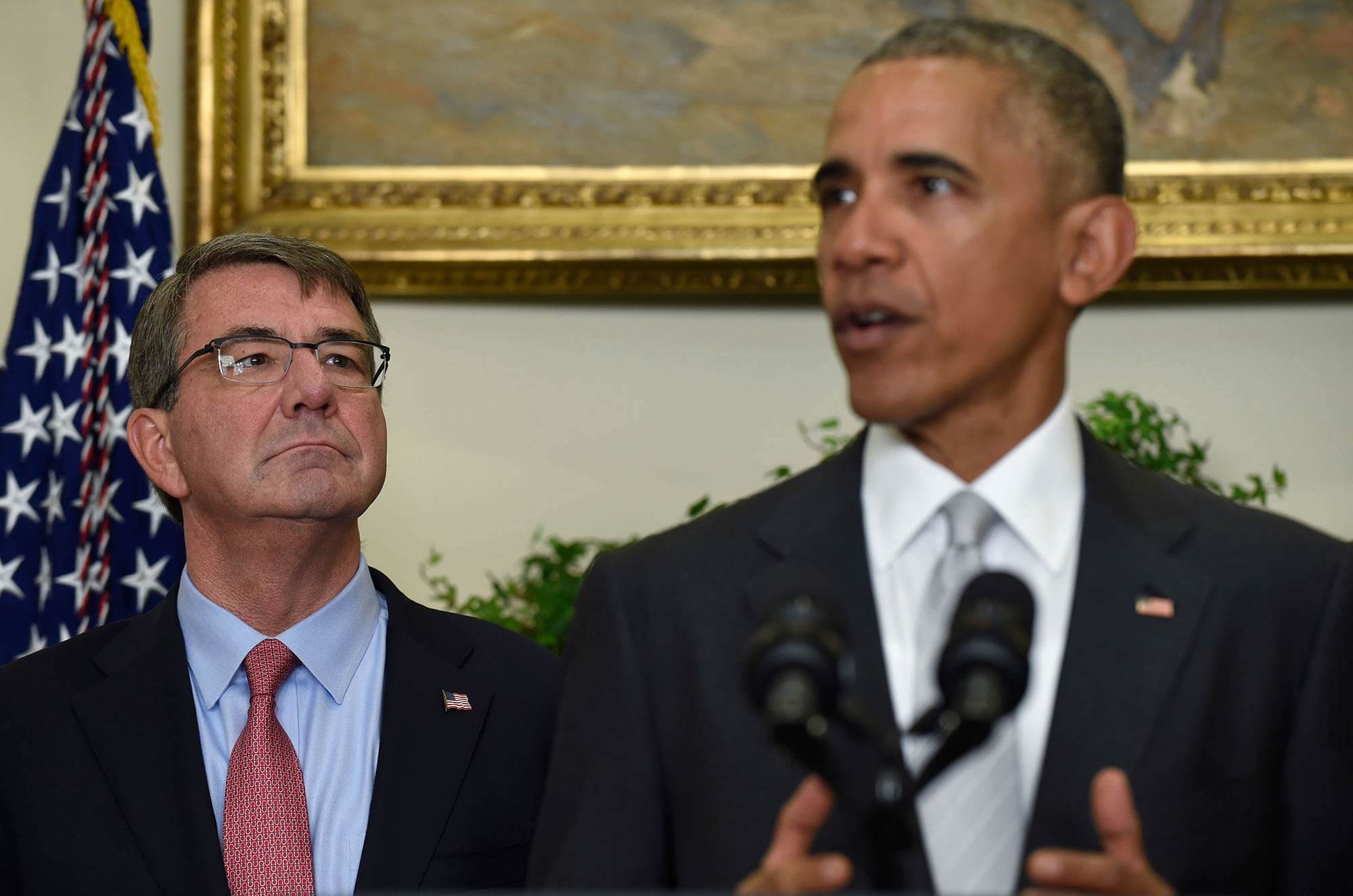 Image of Obama and Ashton Carter