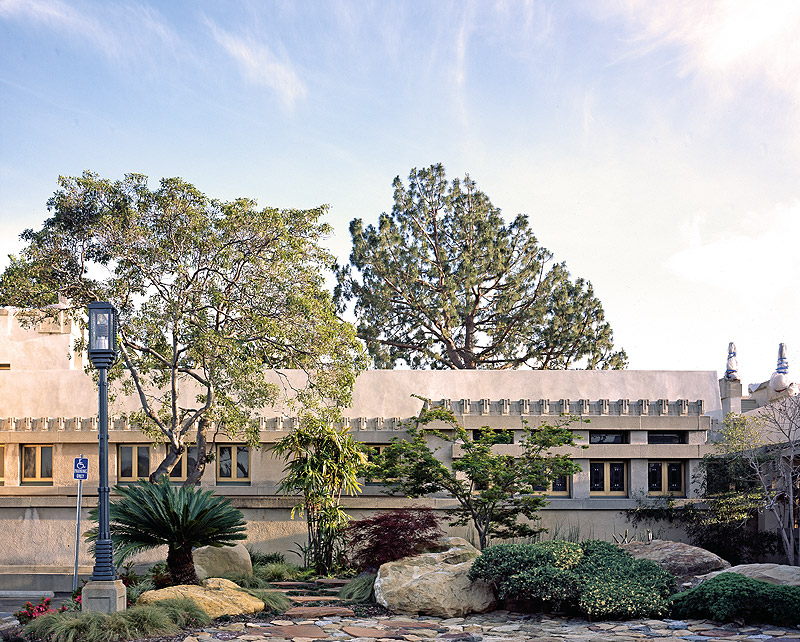 Hollyhock House