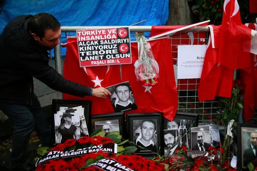 Image of memorial to Istanbul nightclub attack victims