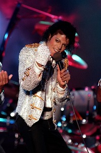 highest earning dead celebrity michael jackson performing in 1984