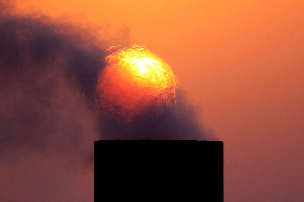 Image of oil pipe in desert