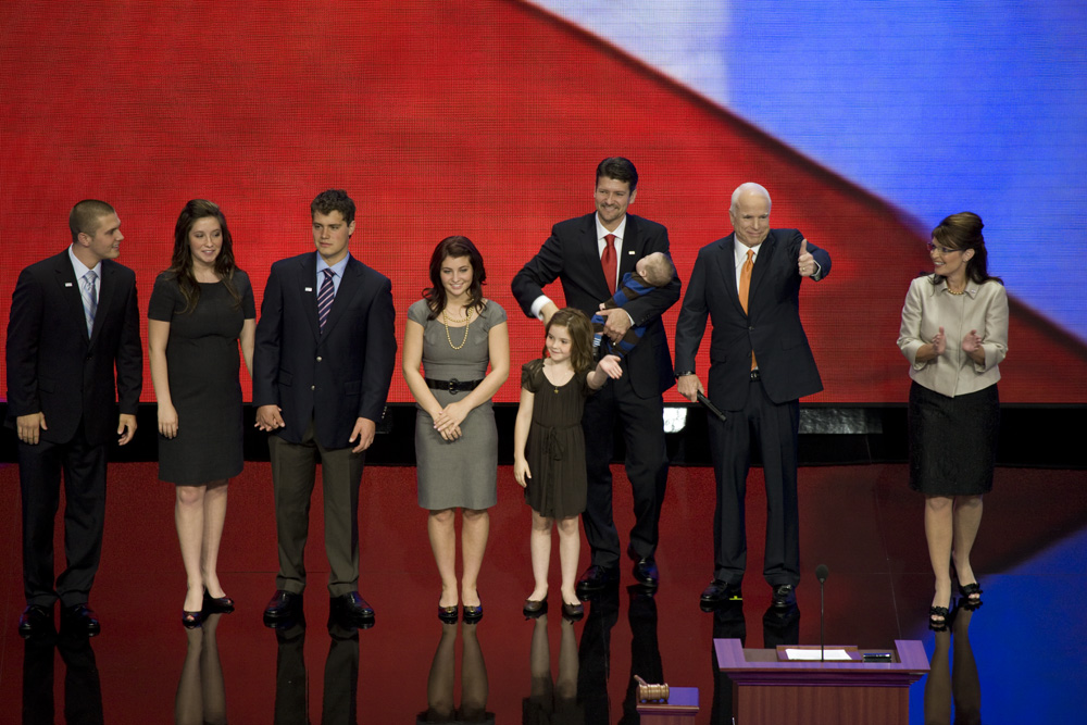 Palin family celebrate with McCain