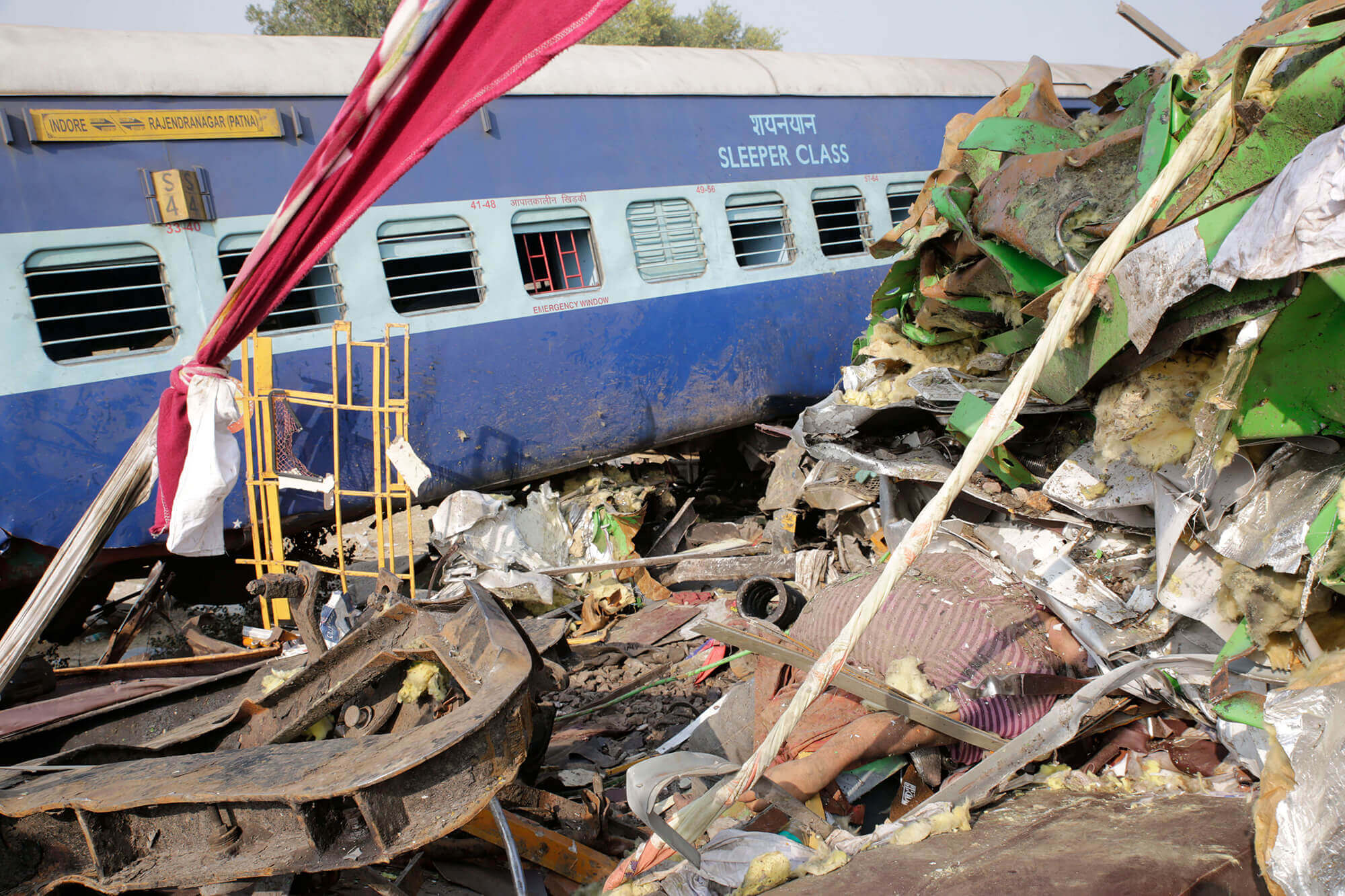 Image of train derailment