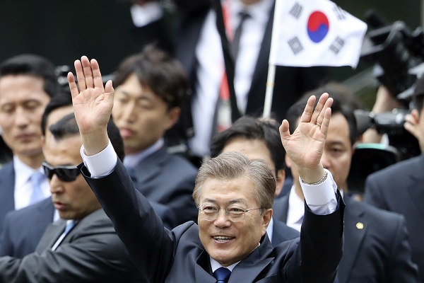 Moon Jae-in Celebrates His Victory