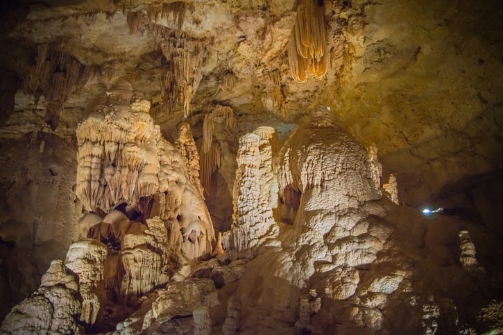 Natural Bridge caverns