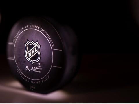 NHL puck