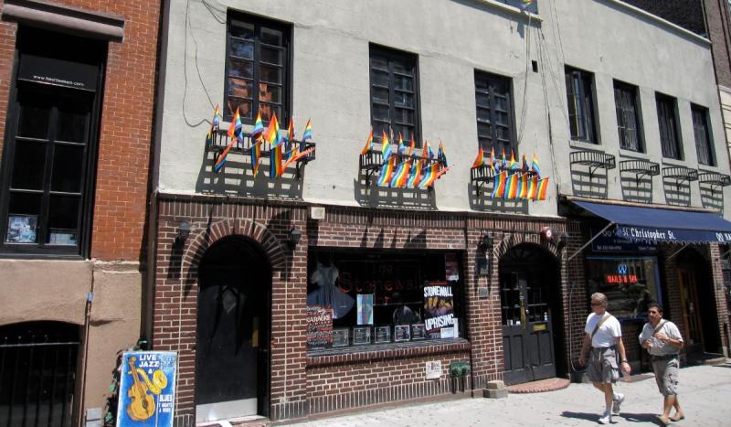 Police and gays clashed at the Stonewall Inn in New York City, fostering the gay rights movement.